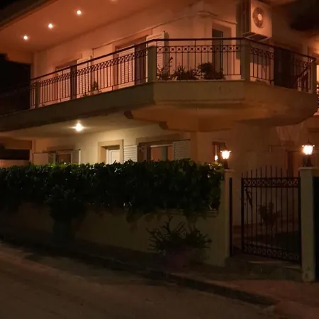 Lägenhet La Maison De Keti *